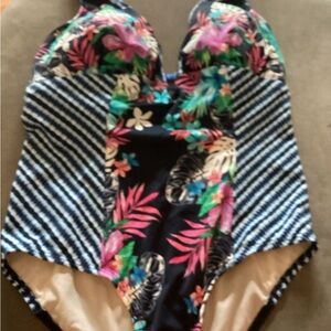 Swimsuits For All Navy and Floral  Floral One Piece